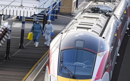 Terrifying Stabbing Incident Shakes U.K. Commuters | PRIMENEWSNOW